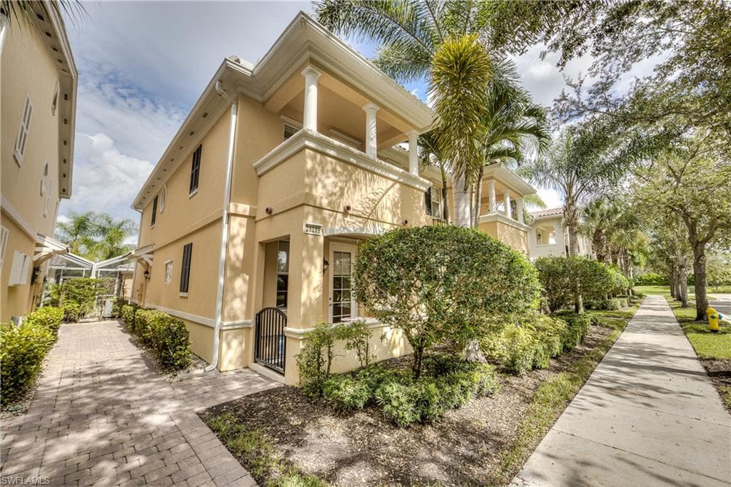 28279 Jeneva WAY BONITA SPRINGS, FL 34135