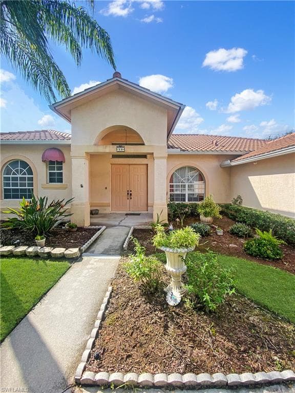 738 Indian Creek CT NAPLES, FL 34120