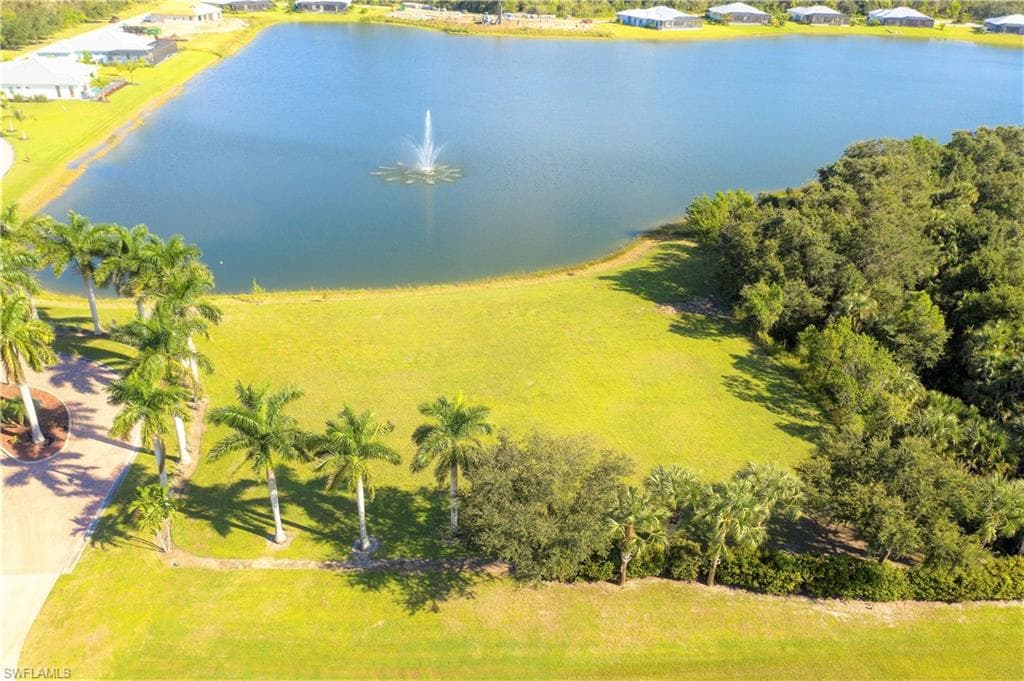 2405 Kismet Lakes LN CAPE CORAL, FL 33993