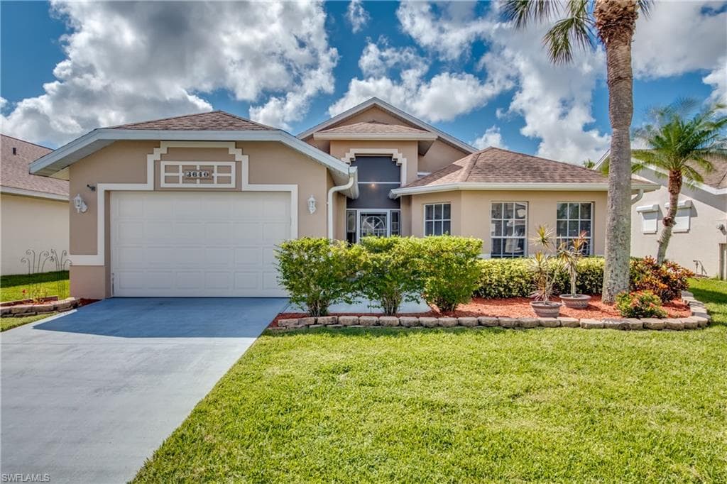 3640 Gloxinia DR NORTH FORT MYERS, FL 33917