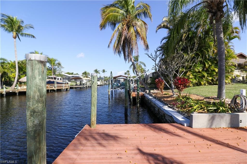 5024 SW 11th PL CAPE CORAL, FL 33914