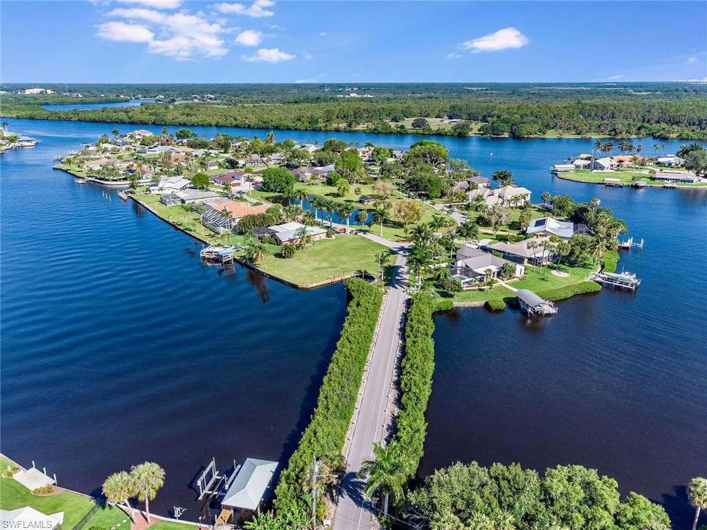 13356 Island RD FORT MYERS, FL 33905