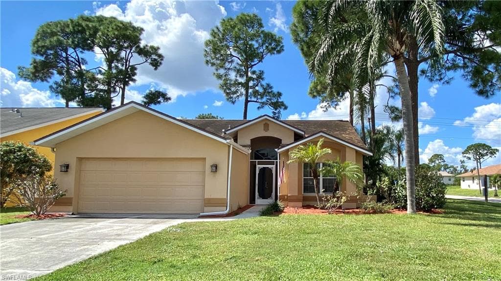 18000 Horseshoe Bay CIR FORT MYERS, FL 33967