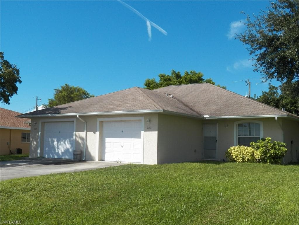 921/923 SE 14th TER CAPE CORAL, FL 33990
