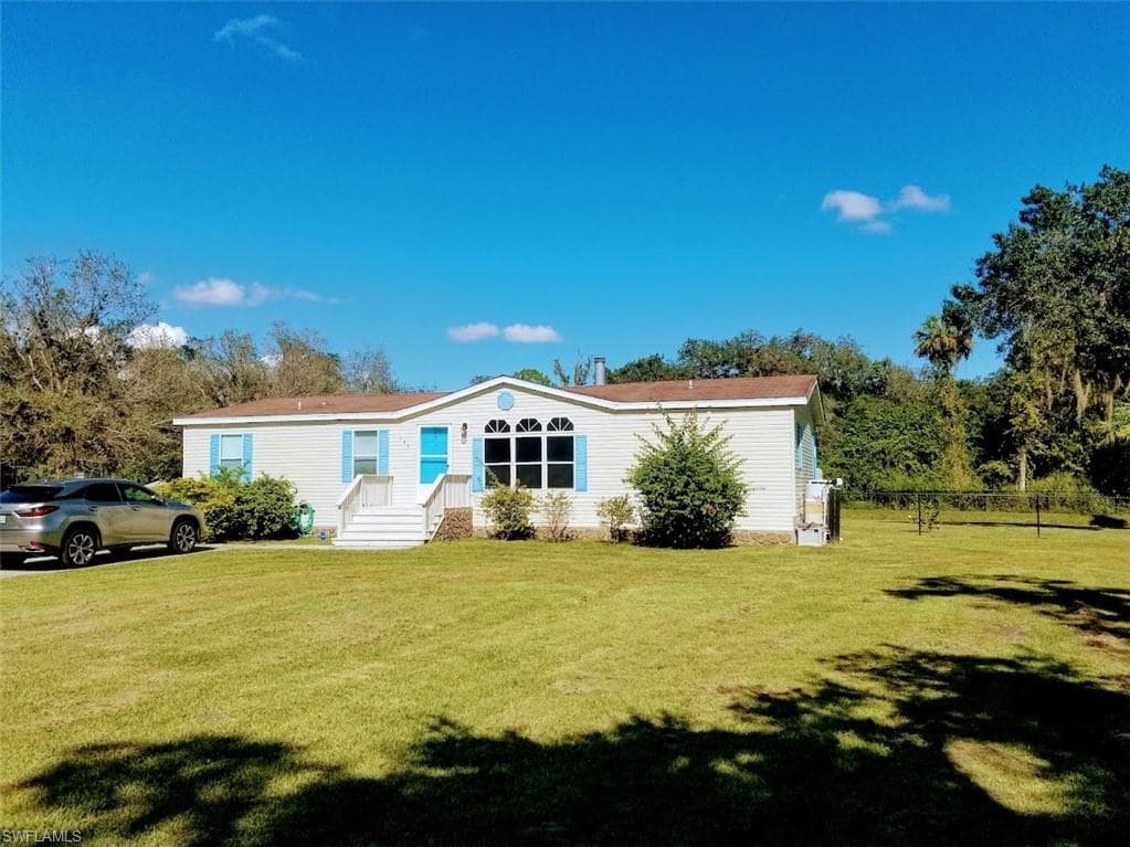 530 Brittany LN LABELLE, FL 33935