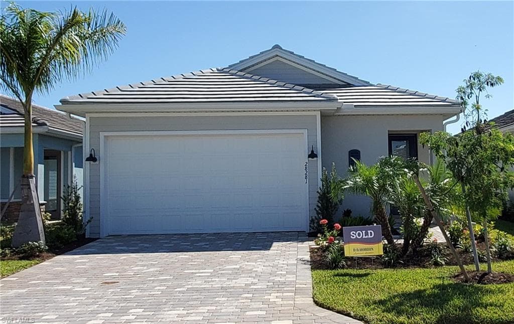 28281 Seasons Tide AVE BONITA SPRINGS, FL 34135