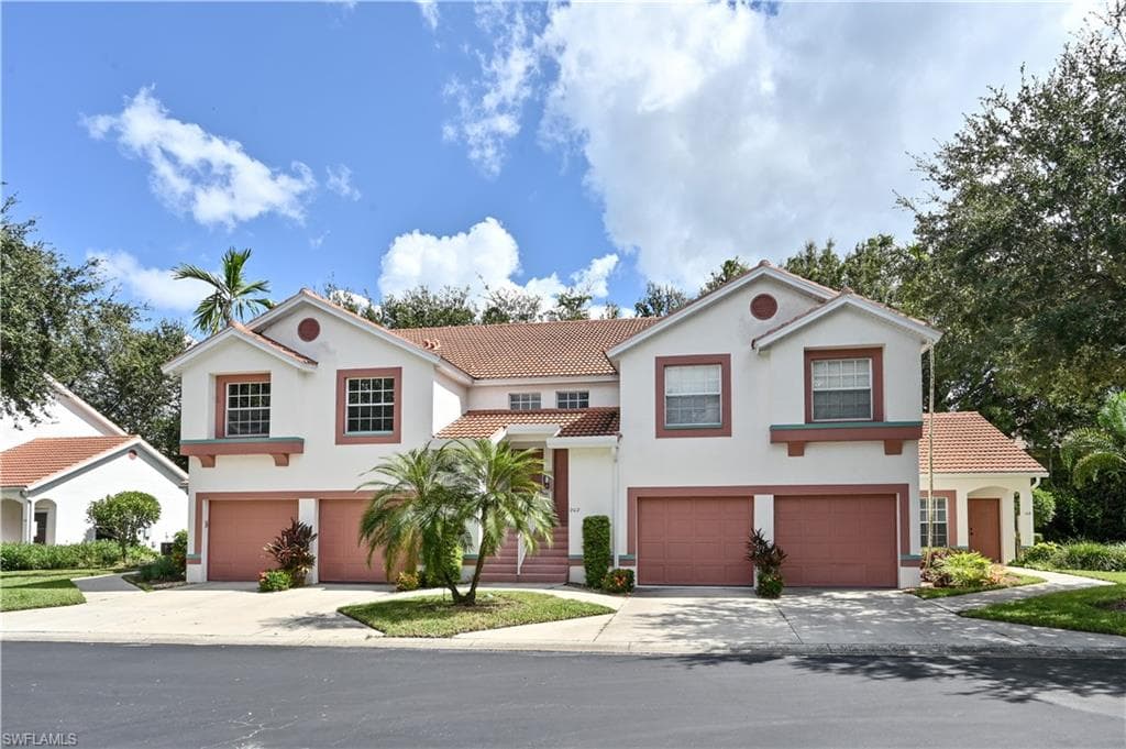 517 Windsor SQ 7-202 NAPLES, FL 34104