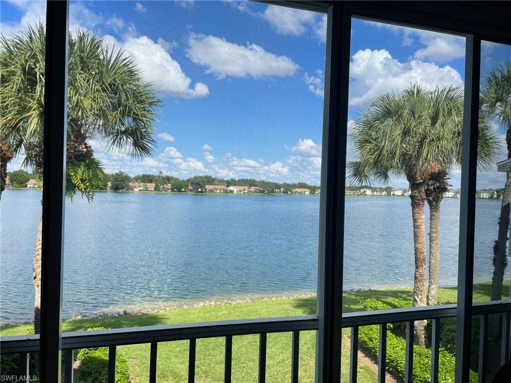 2571 Citrus Lake DR B-203 NAPLES, FL 34109