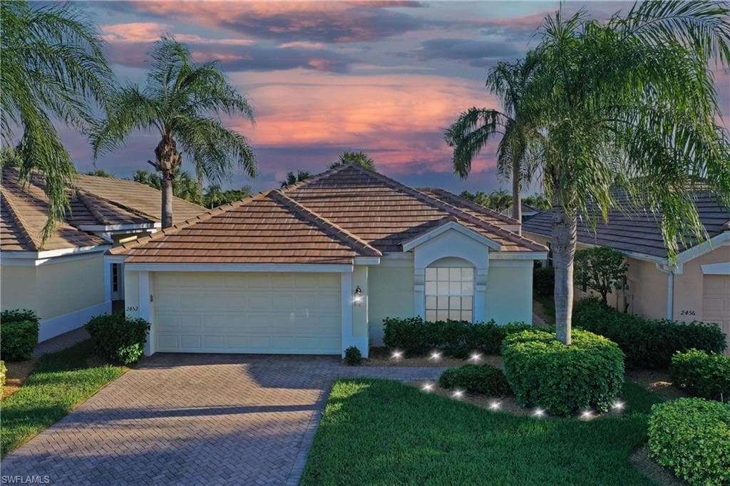 2452 Woodbourne PL CAPE CORAL, FL 33991