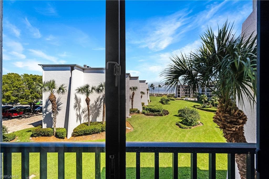 1501 Middle Gulf DR C305 SANIBEL, FL 33957