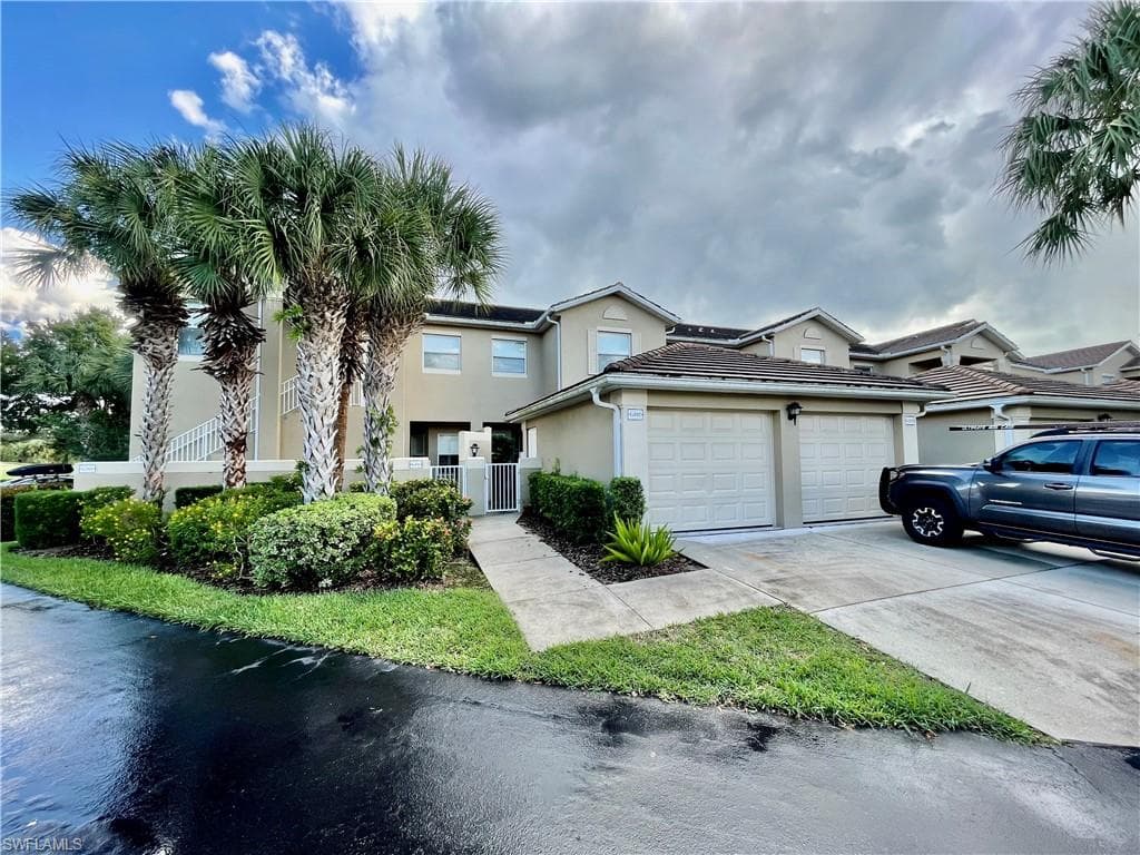 12090 Summergate CIR 202 FORT MYERS, FL 33913