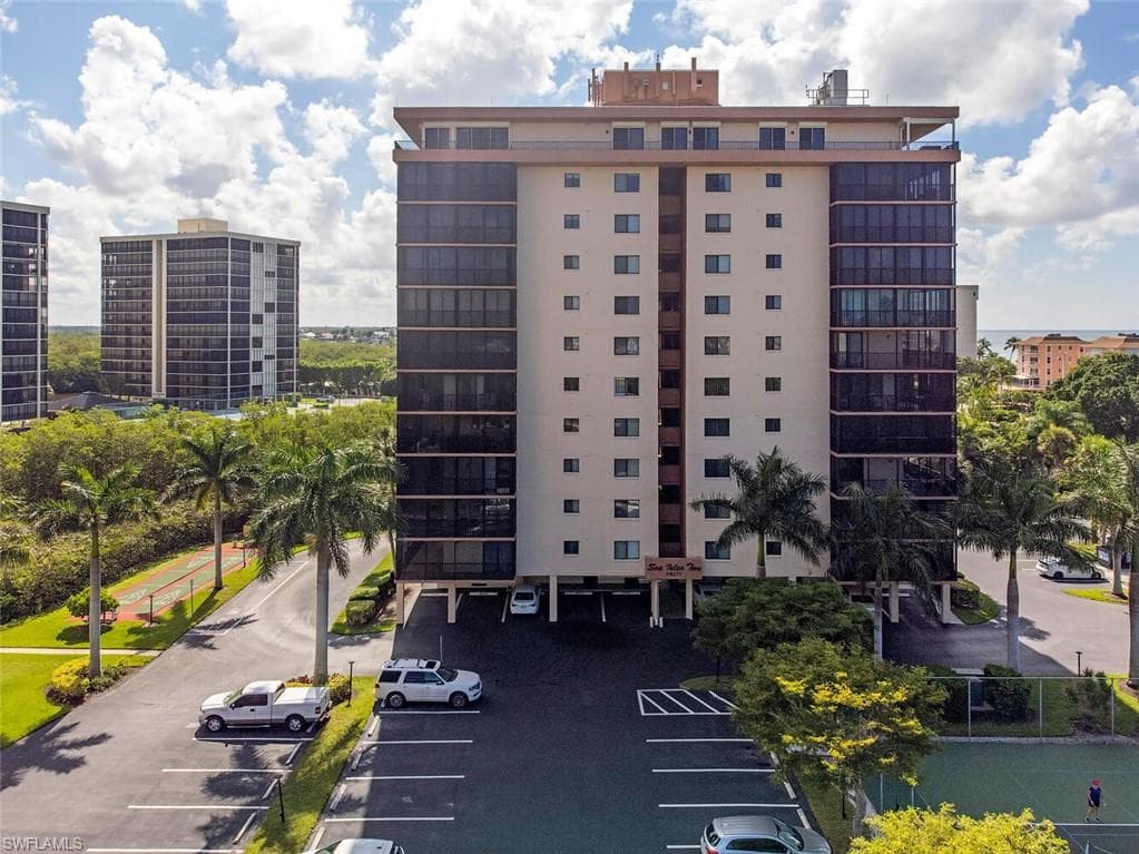 26171 Hickory BLVD 8B BONITA SPRINGS, FL 34134