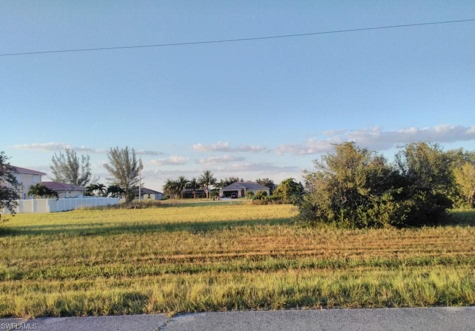 4327 31st TER CAPE CORAL, FL 33993