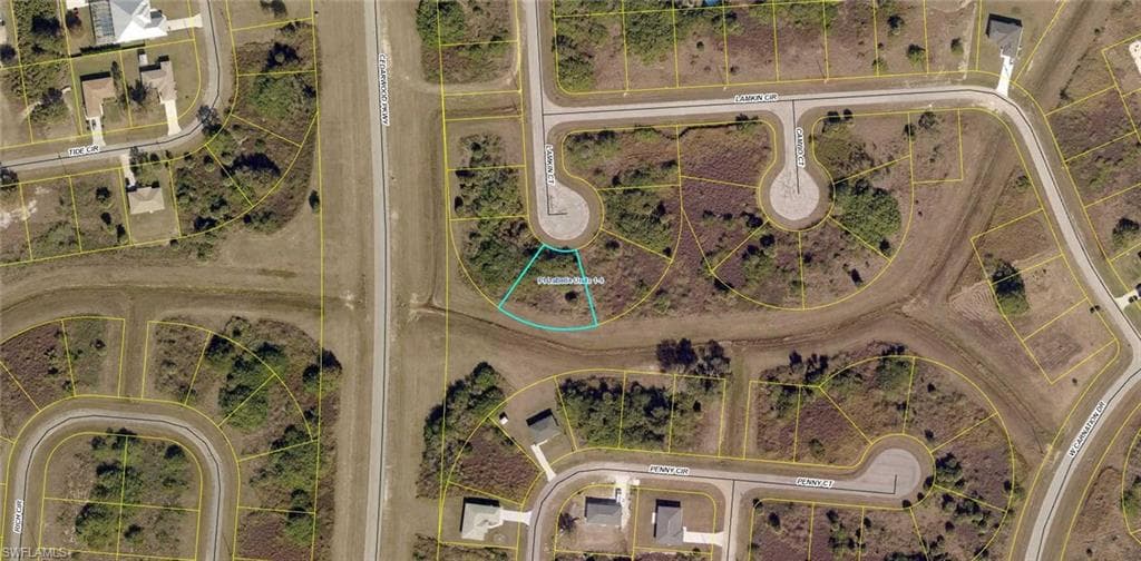 9008 Lamkin CT LABELLE, FL 33935