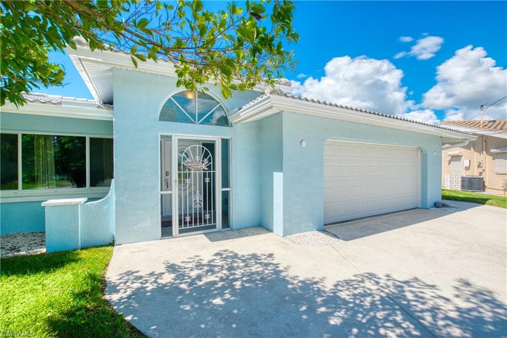 4396 Harbour TER NORTH FORT MYERS, FL 33903