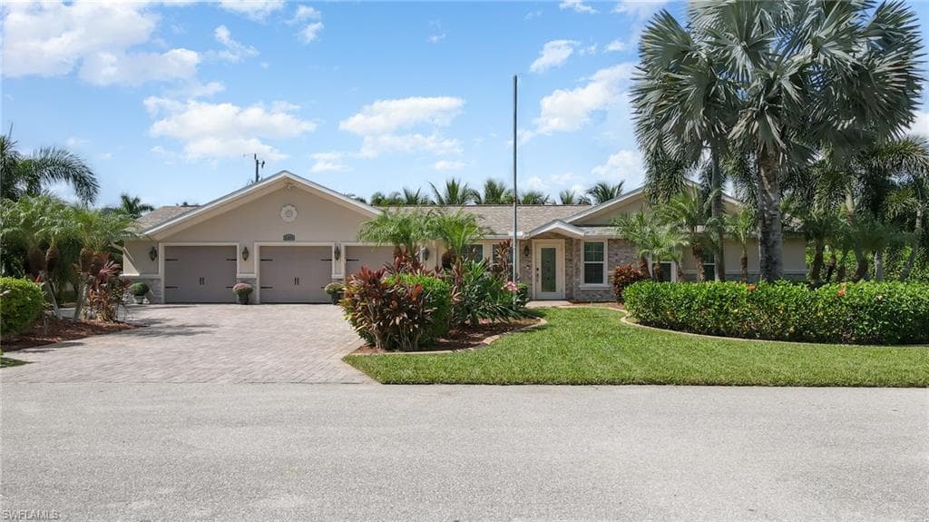 5320 22nd AVE CAPE CORAL, FL 33914