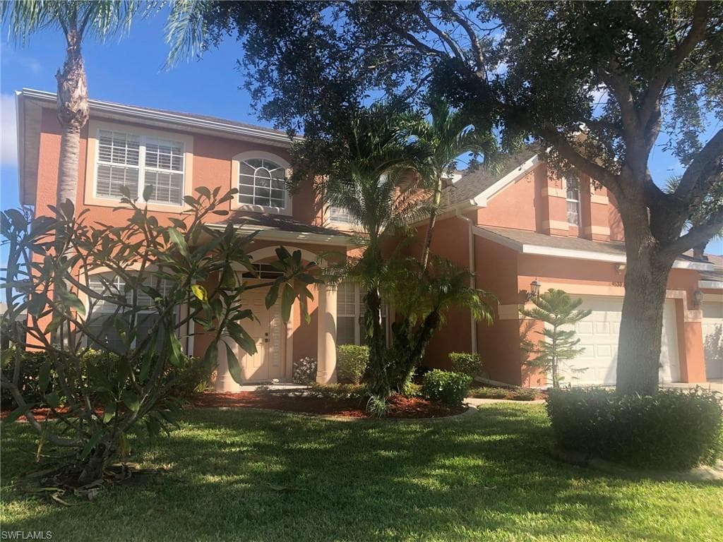 9530 Gladiolus Blossom CT FORT MYERS, FL 33908