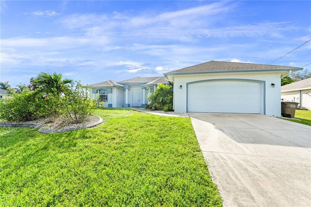 214 27th PL CAPE CORAL, FL 33993