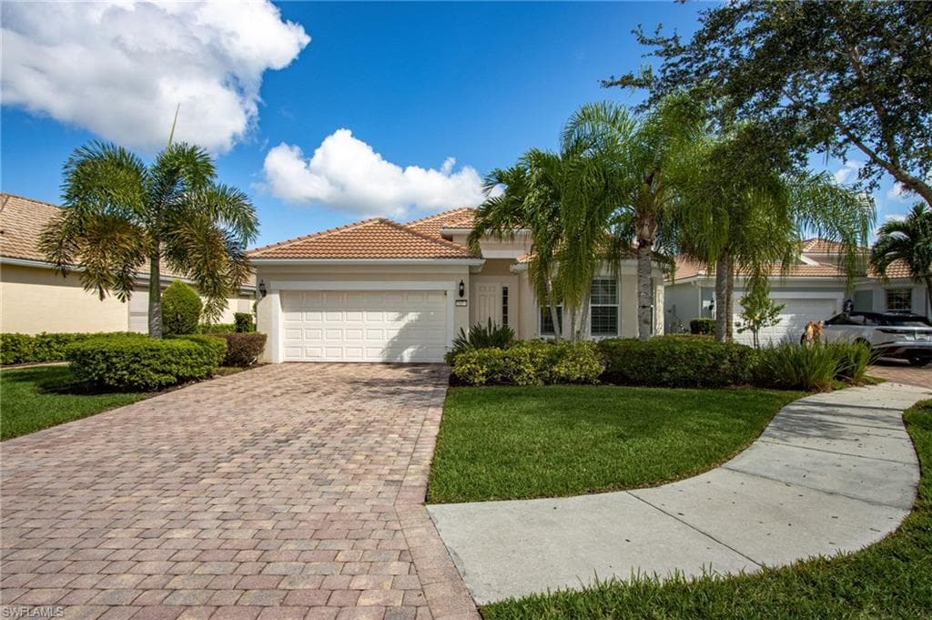 8879 Ravello CT NAPLES, FL 34114