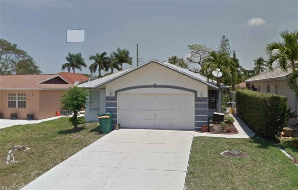 691 98th AVE N NAPLES, FL 34108