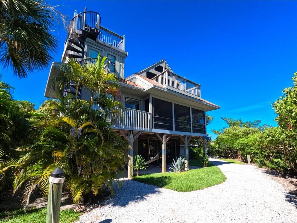 341 Spanish Gold LN Upper Captiva, FL 33924