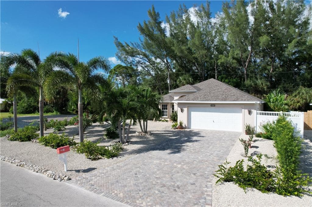 3472 Manatee DR ST. JAMES CITY, FL 33956