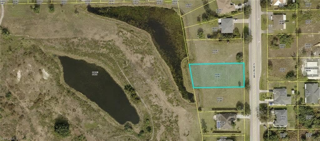 688 Bell BLVD S LEHIGH ACRES, FL 33974