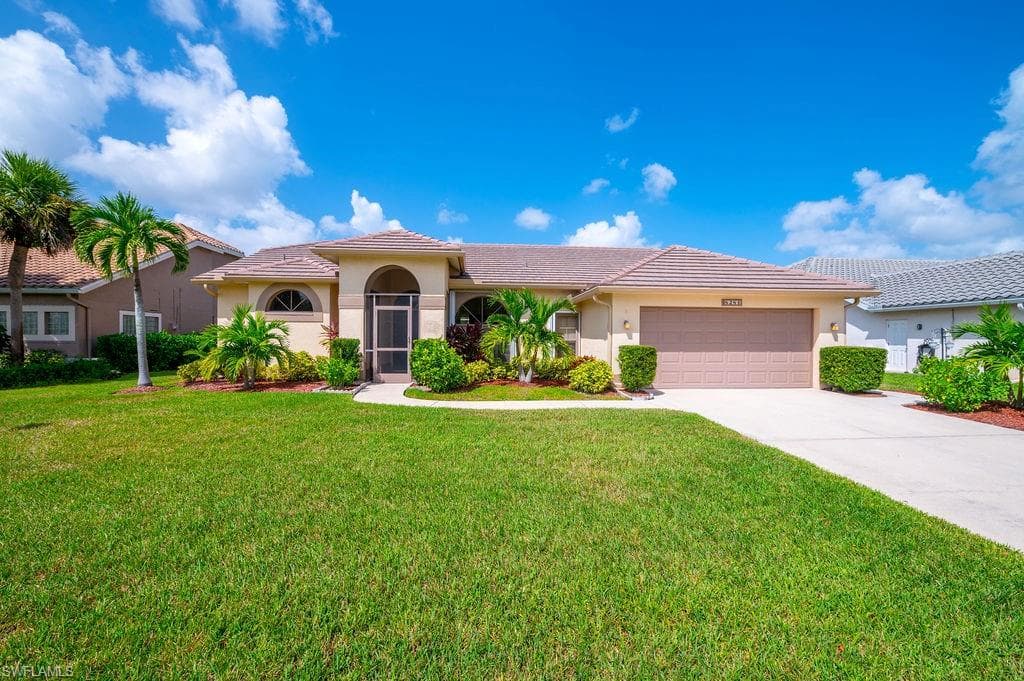 8281 Arborfield CT FORT MYERS, FL 33912