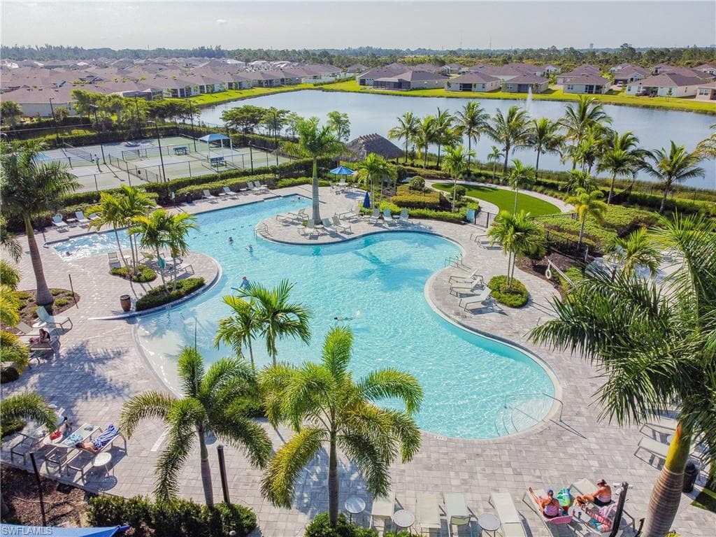 2718 Foralesca CT CAPE CORAL, FL 33909