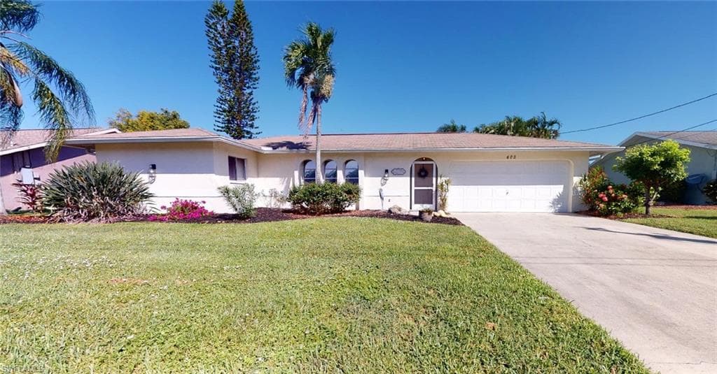 605 SE 28th TER CAPE CORAL, FL 33904