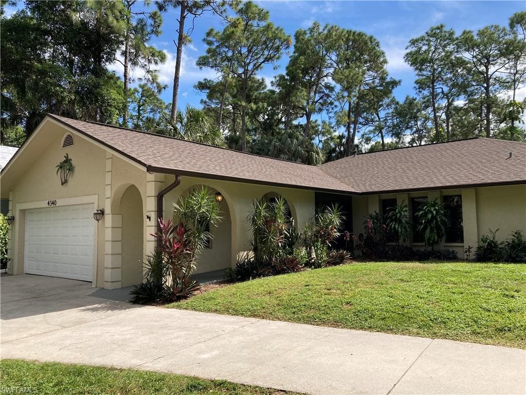 4340 Burton RD NAPLES, FL 34104