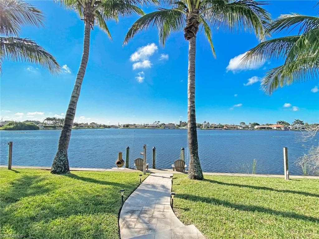 408 SE 5th ST CAPE CORAL, FL 33990