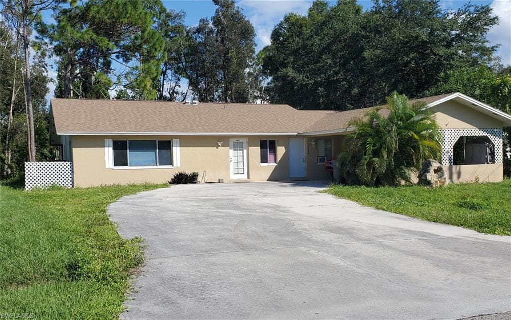19085 Tangerine RD FORT MYERS, FL 33967