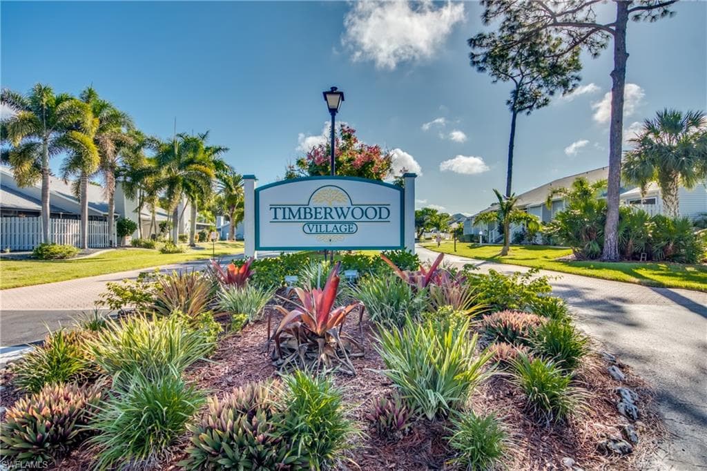 6000 Timberwood CIR 204 FORT MYERS, FL 33908