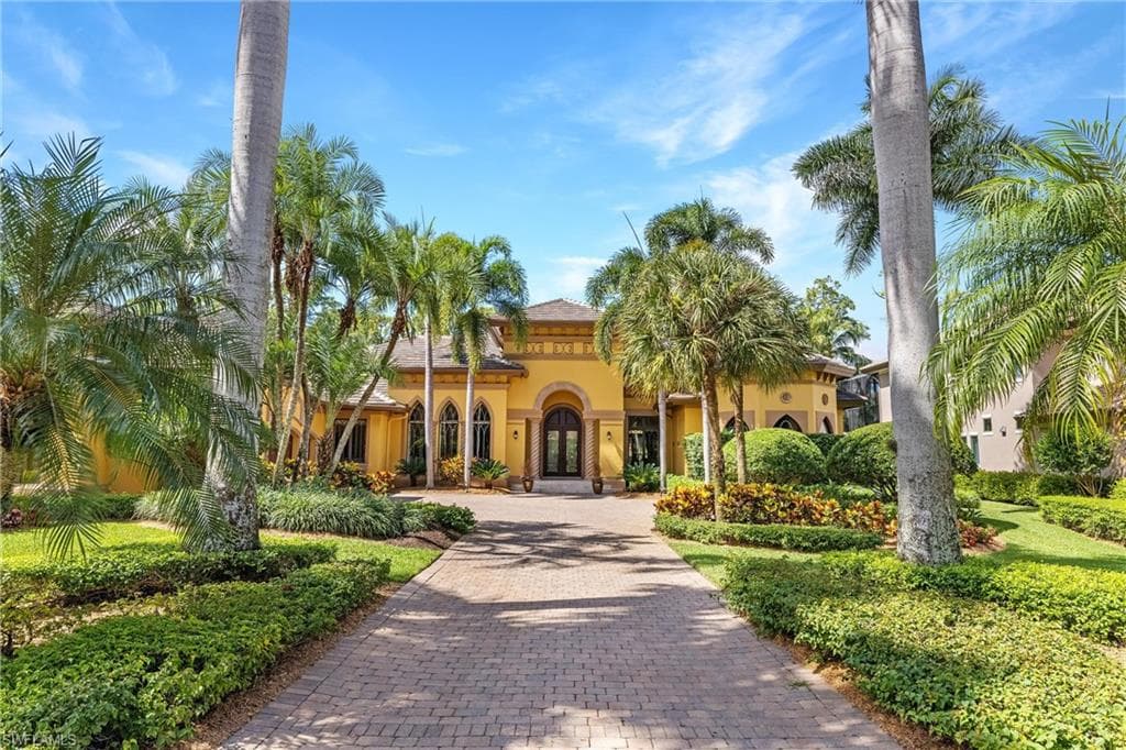 29120 Marcello WAY NAPLES, FL 34110
