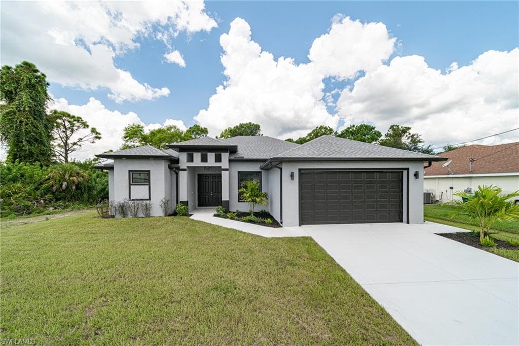 3811 14th ST W LEHIGH ACRES, FL 33971