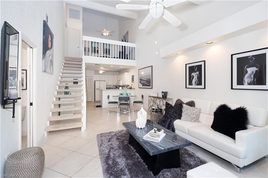 77 Emerald Woods DR I9 NAPLES, FL 34108