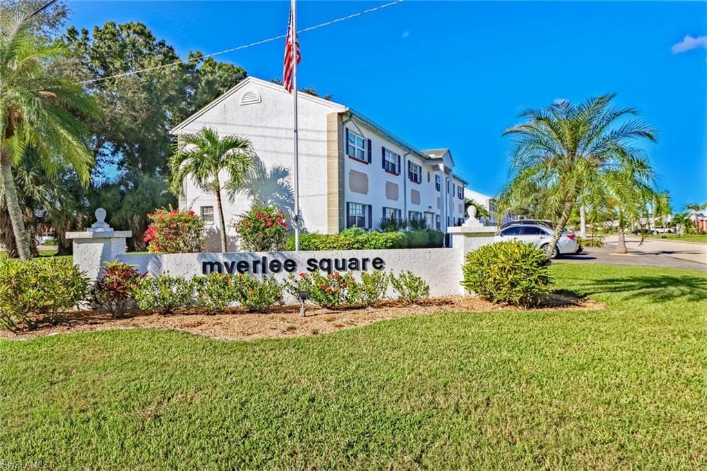 1514 Edgewater CIR 3B FORT MYERS, FL 33919