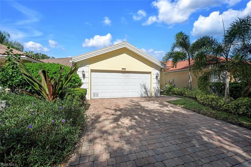 15418 Almaco CIR BONITA SPRINGS, FL 34135