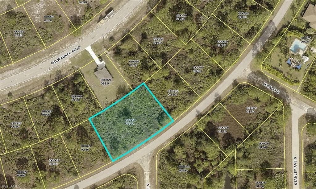 1127 Barfield ST E LEHIGH ACRES, FL 33974