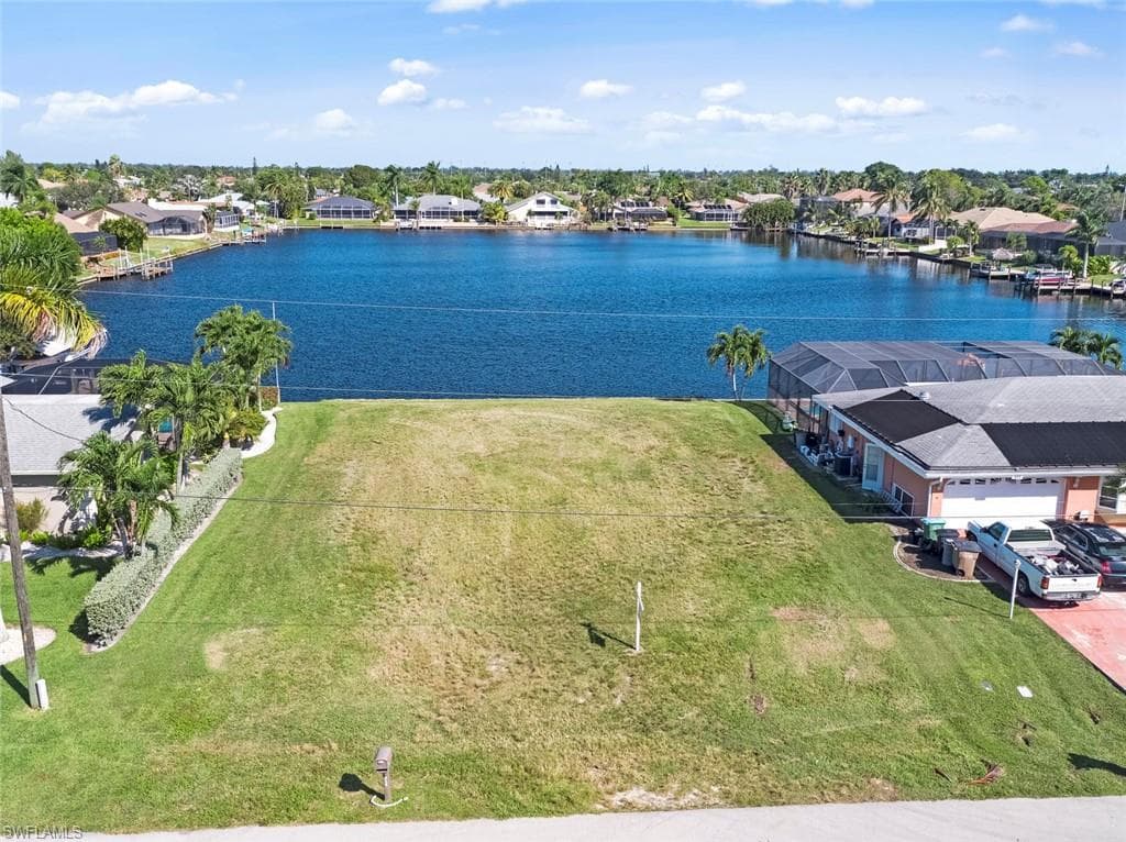 417 SW 46th TER CAPE CORAL, FL 33914