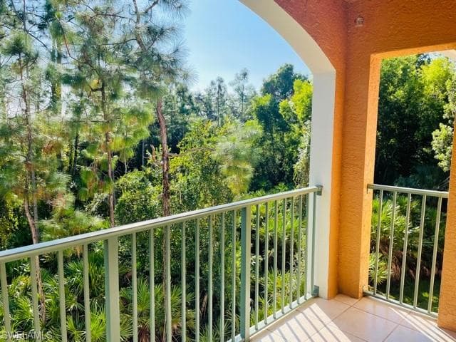 1280 Wildwood Lakes BLVD 306 NAPLES, FL 34104