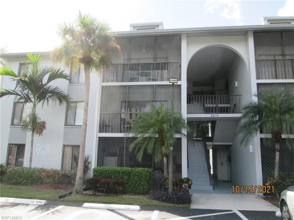 9610 Green Cypress LN 17 FORT MYERS, FL 33905