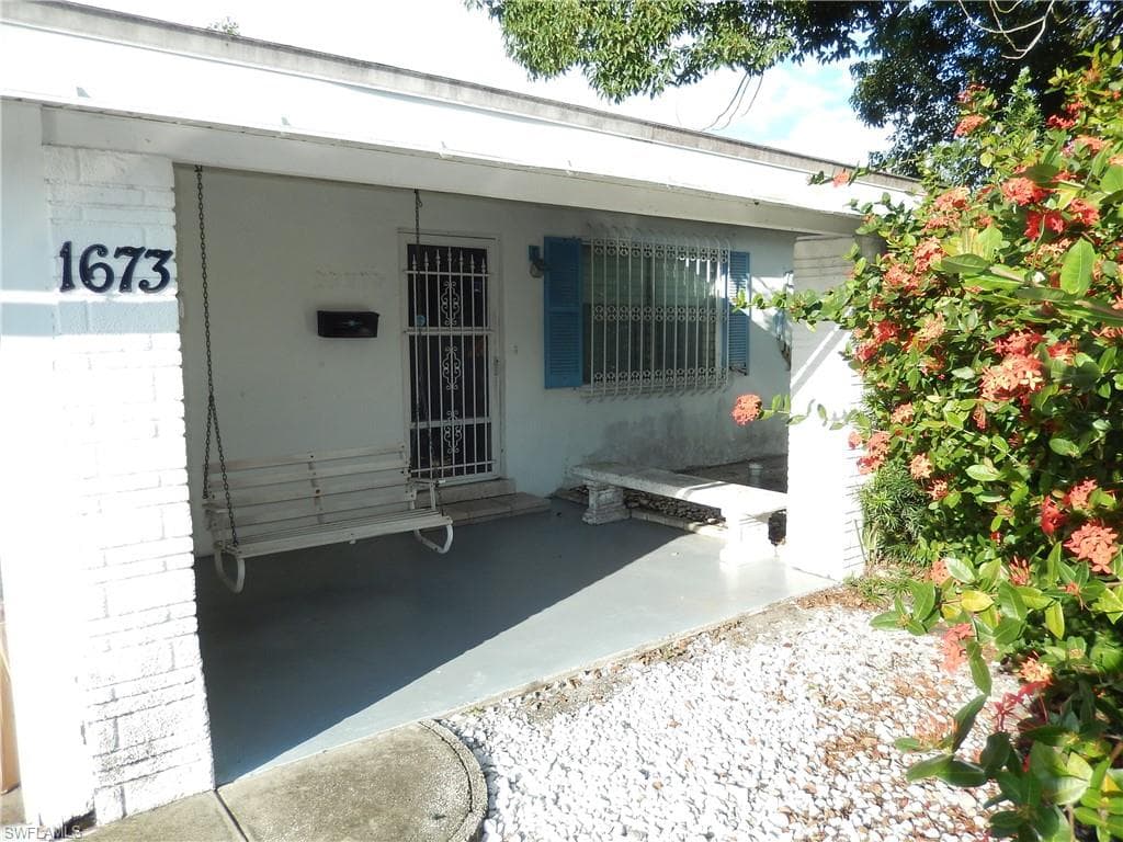 1673 Ricardo AVE FORT MYERS, FL 33901