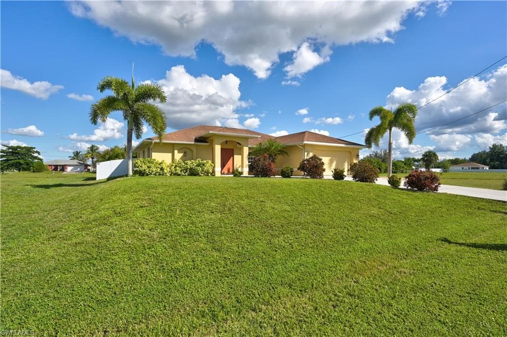 21 SW 22nd AVE CAPE CORAL, FL 33991