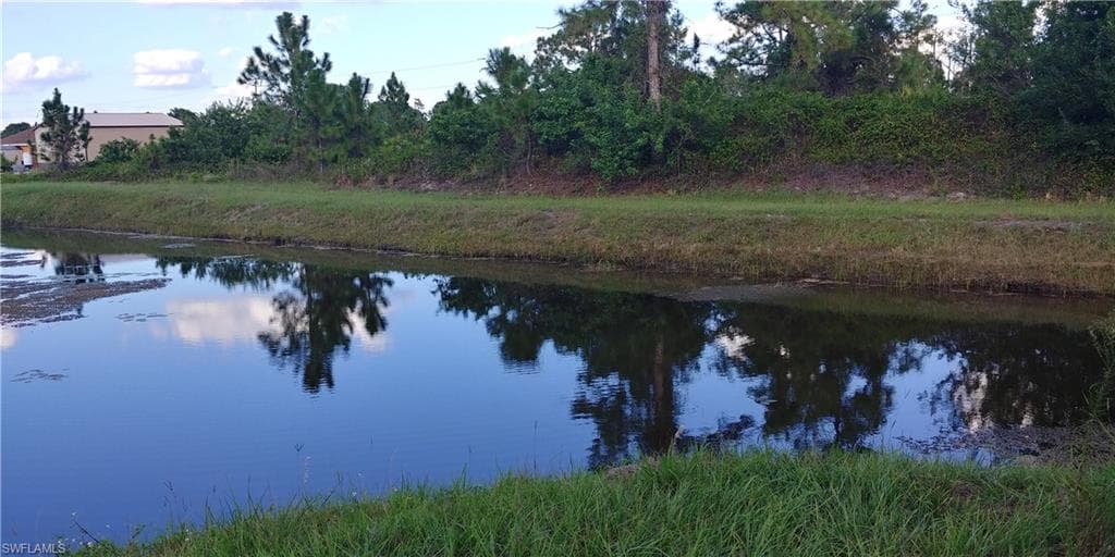 1033 Joponica AVE S LEHIGH ACRES, FL 33974