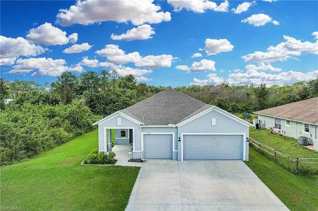 3853 Heyburn ST FORT MYERS, FL 33905