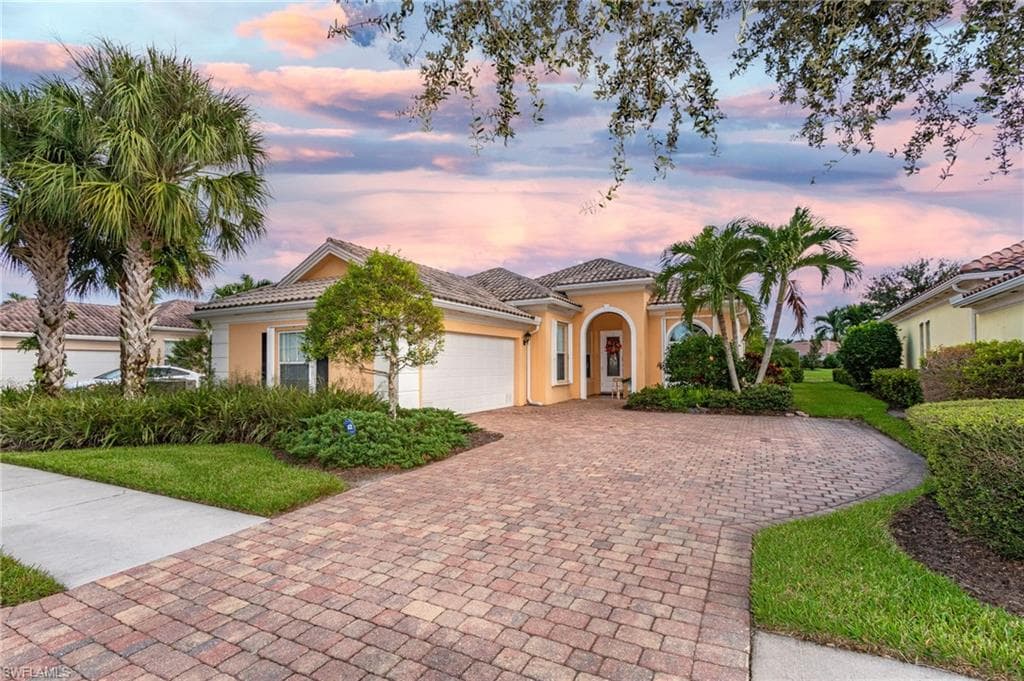 7256 Carducci CT NAPLES, FL 34114