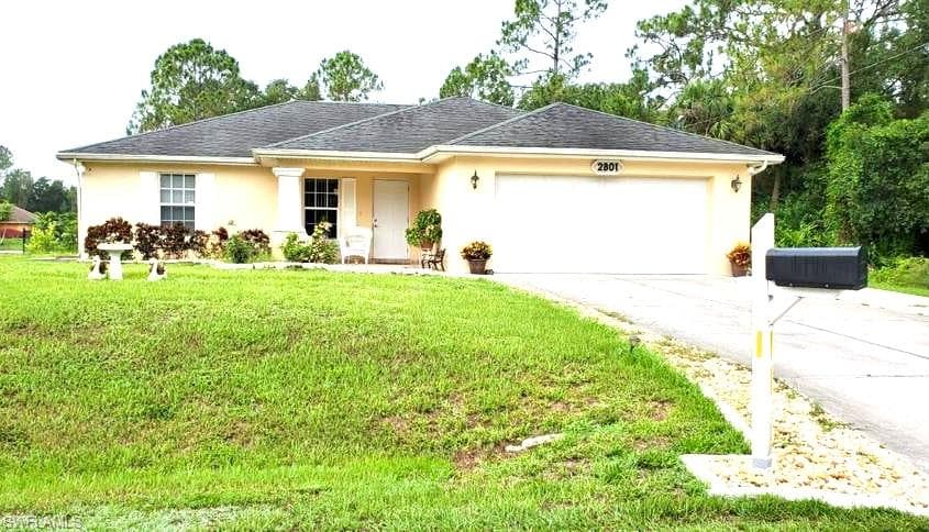 2801 52nd ST SW LEHIGH ACRES, FL 33976