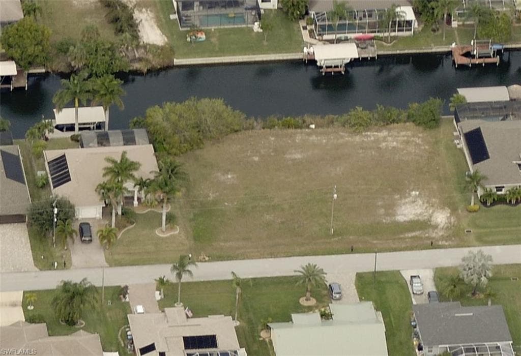 2521 SW 30th TER CAPE CORAL, FL 33914